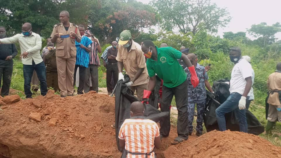 Charred, unclaimed remains of 25 Kintampo accident victims buried in mass graves