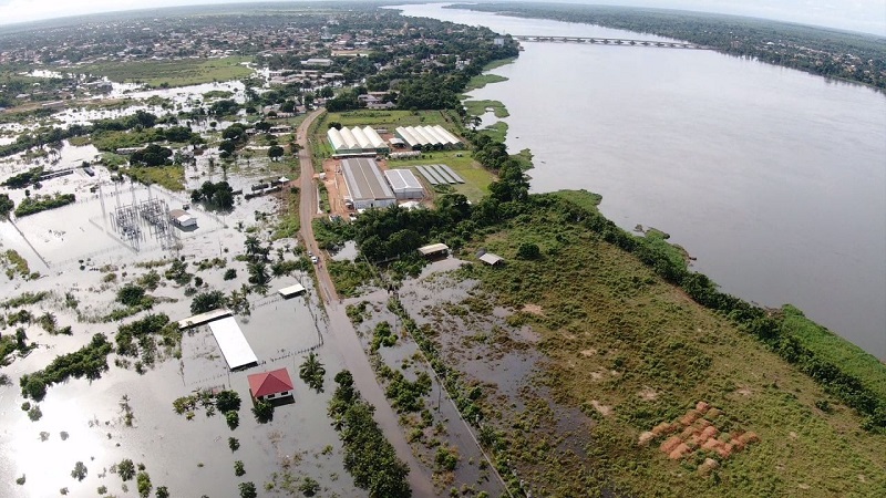 Akosombo Dam floods top