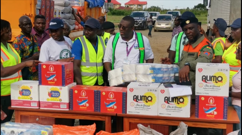 Akosombo Dam Spillage: VRA donates trucks of relief items to thousands of flood Victims