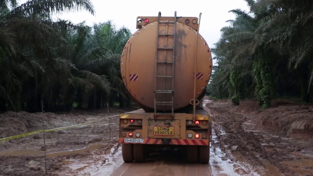 Kejebril-Benso road stiffling Benso Oil Palm Plantation