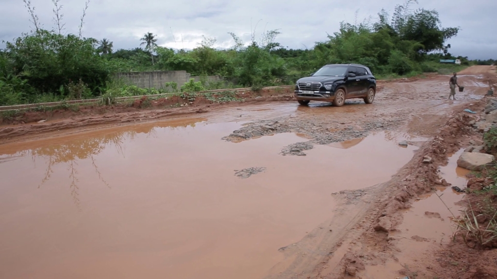 Kejebril-Benso road stiffling Benso Oil Palm Plantation