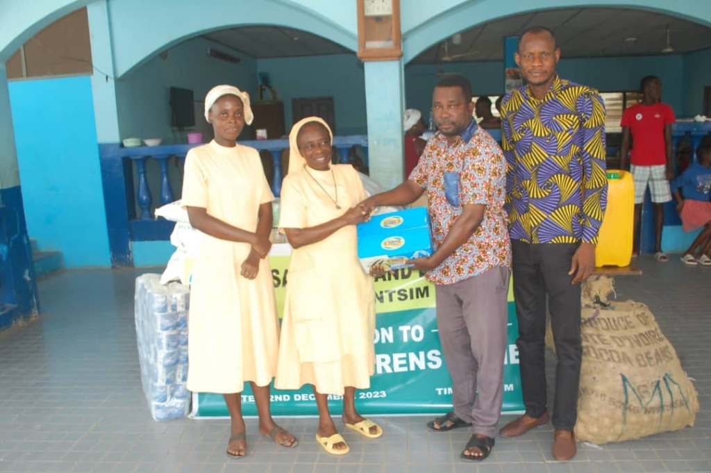 ASA Savings & Loans supports Egyam Children’s Home 2 1 42