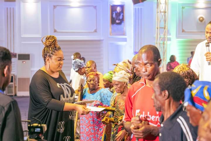 Morgan's Miracles, Sampson Amoateng Foundation help 150 vulnerable people register on NHIS