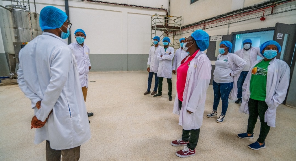 Koa’s Cocoa Sustainability Imprint: Cocobod delegation, National Best Cocoa Farmers tour Koa's facility