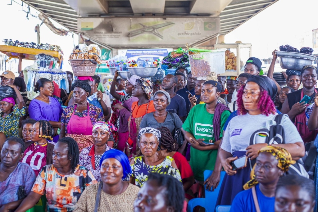 Wendy Shay storms Kasoa Market with cash donations to 50 women ahead of Shay Concert 2025