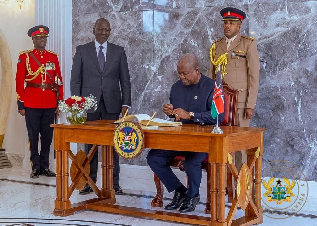 Photos of Mahama with Kenya’s William Ruto Photos of Mahama with Kenya’s William Ruto