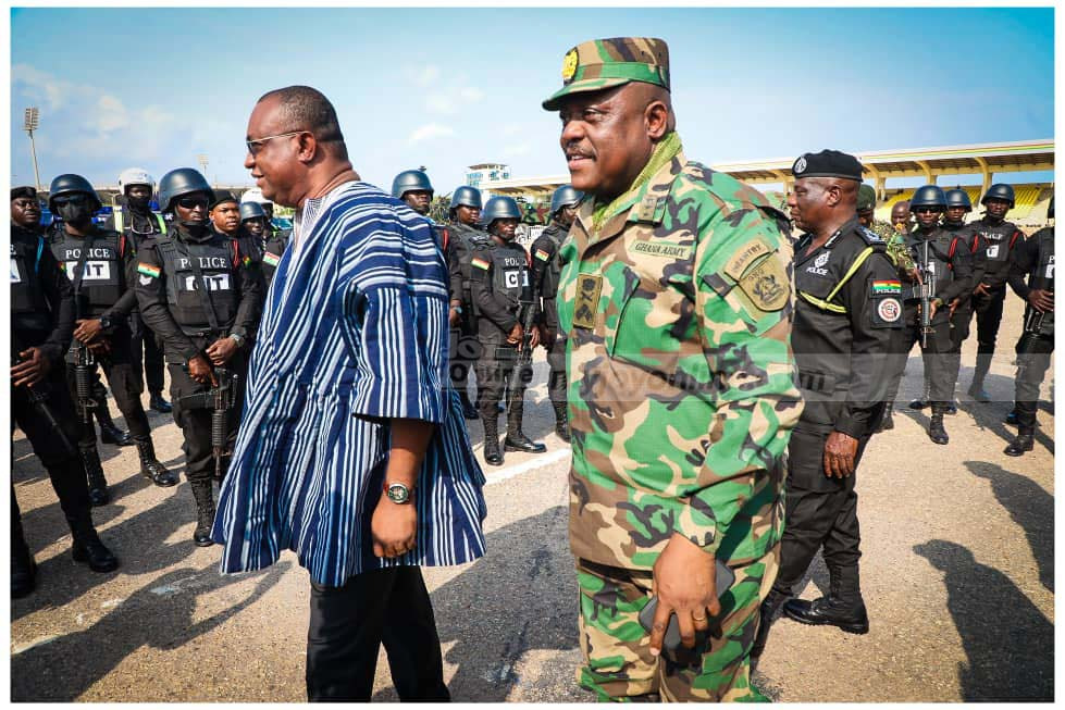 Gov't reaffirms commitment to well-equipped security ahead of Christmas