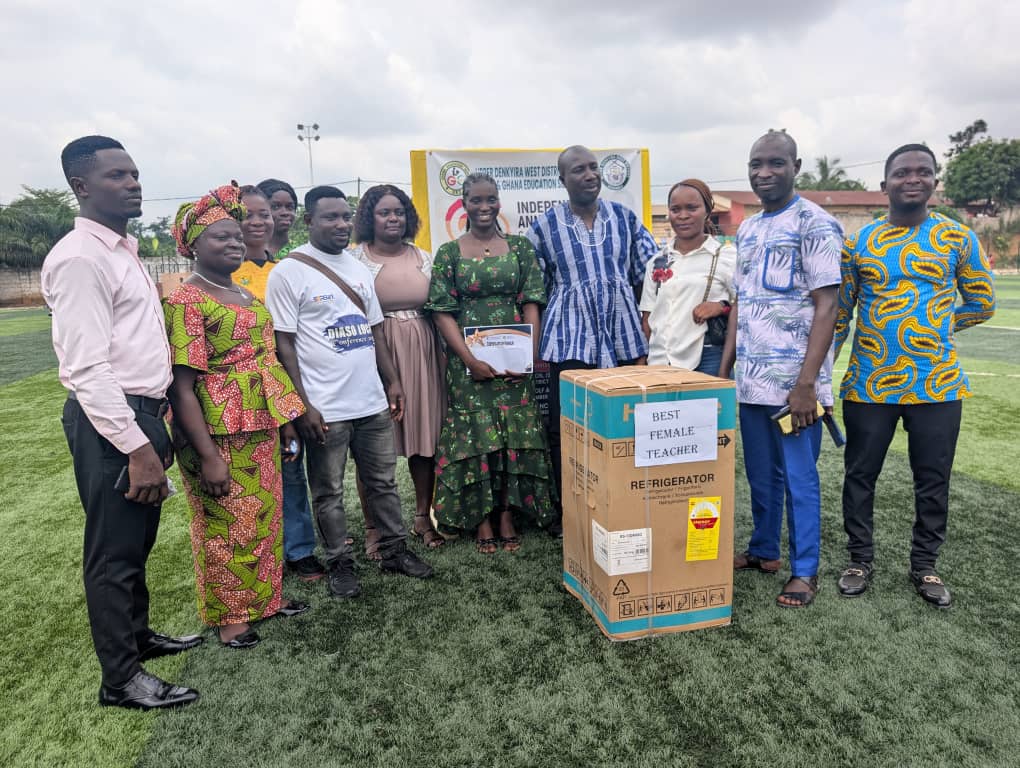 Upper Denkyira West honours outstanding teachers during Independence Day celebration Upper Denkyira West honours outstanding teachers during Independence Day celebration