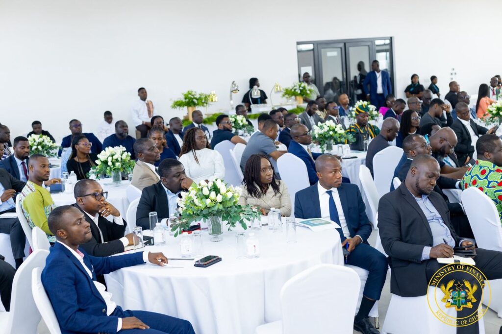 Finance Minister holds first investor town hall since 2021, signals strong recovery path