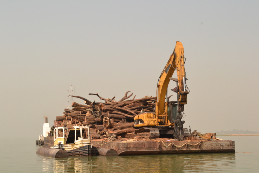 Maritime Authority removes 21,000 tree stumps from inland waterways