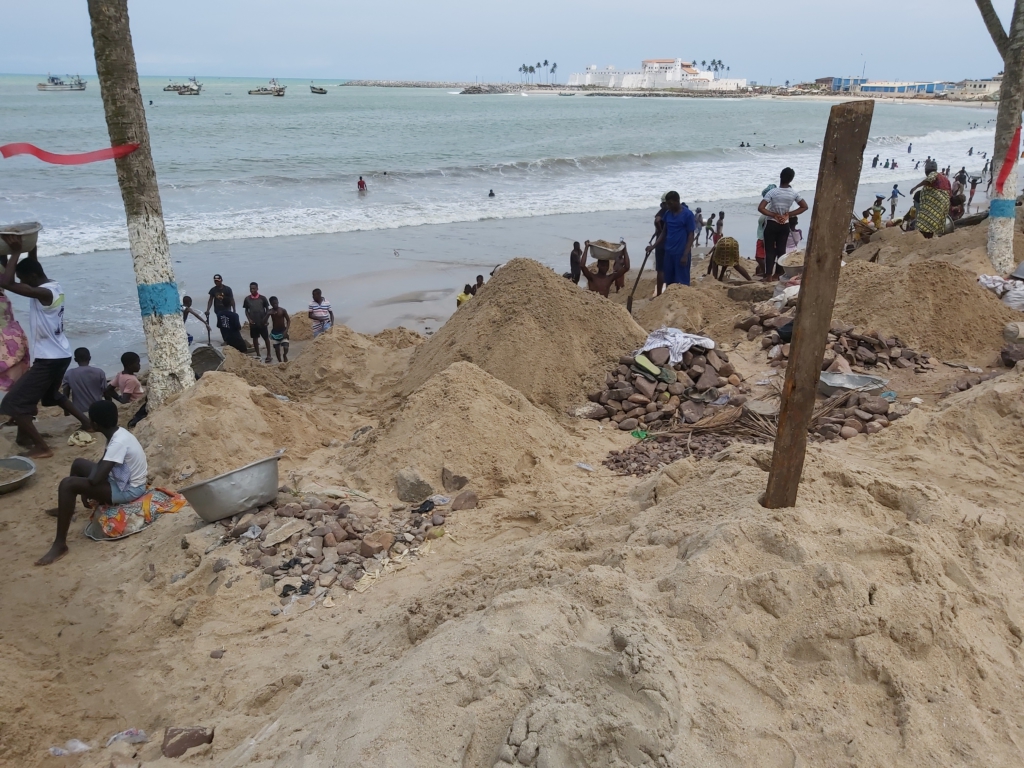 In Elmina social distancing means nothing: Residents win sand, dig for gold