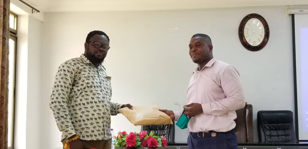 Coronavirus: Eastern Region GJA distributes Ghana-made face masks to journalists