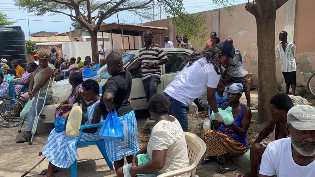 Kofi Abban Foundation feeds vulnerable in locked-down communities Kofi Abban Foundation feeds vulnerable in locked-down communities