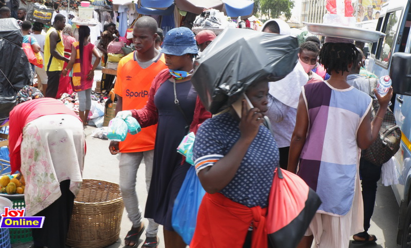 Photos: How social distancing is observed in markets