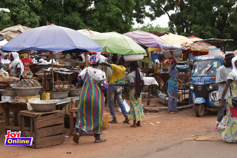 Photos: How social distancing is observed in markets