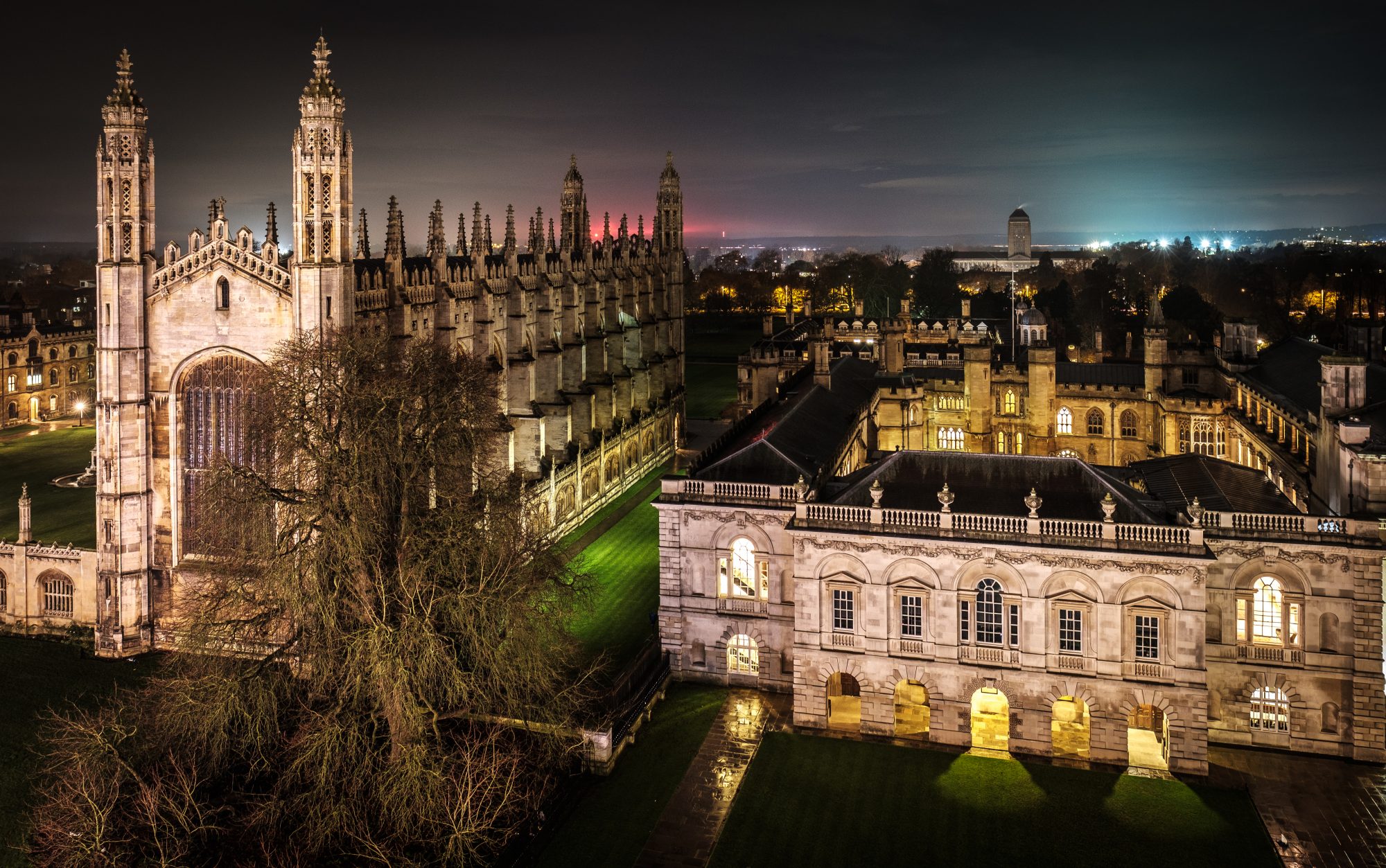 Cambridge University to keep lectures online through