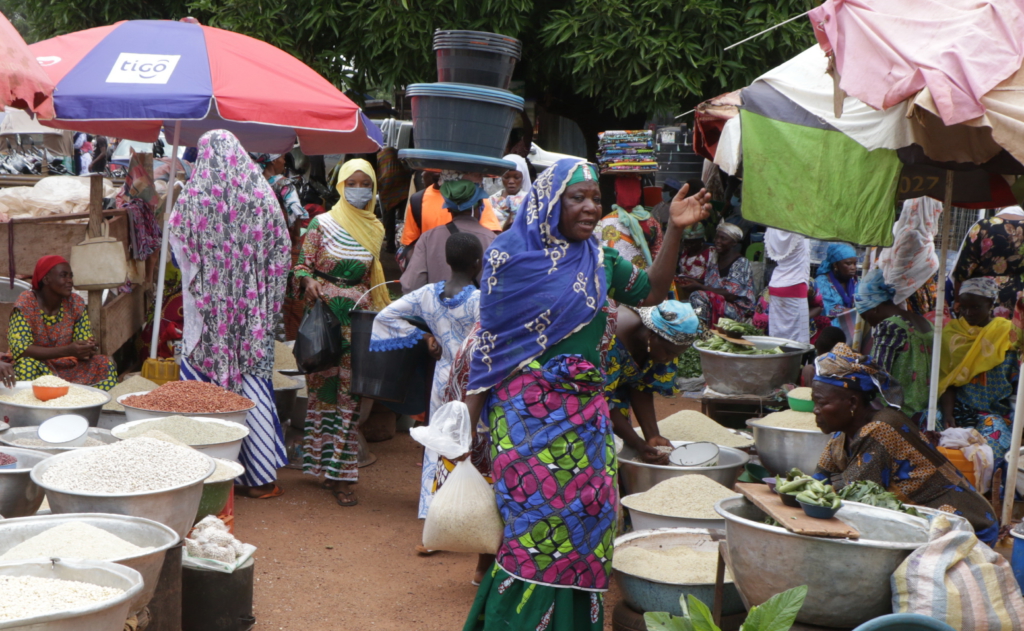 Photos: How social distancing is observed in markets