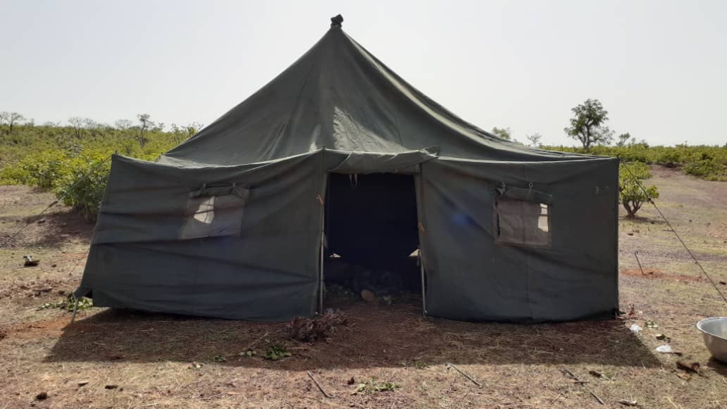23 foreign nationals arrested by Immigration officials at Nakpanduri 23 foreign nationals arrested by Immigration officials at Nakpanduri