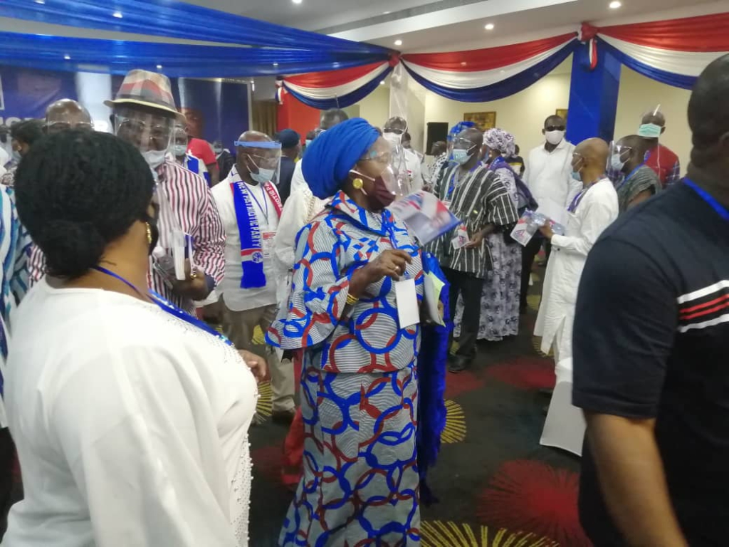 NPP acclaims Akufo-Adoo as flagbearer