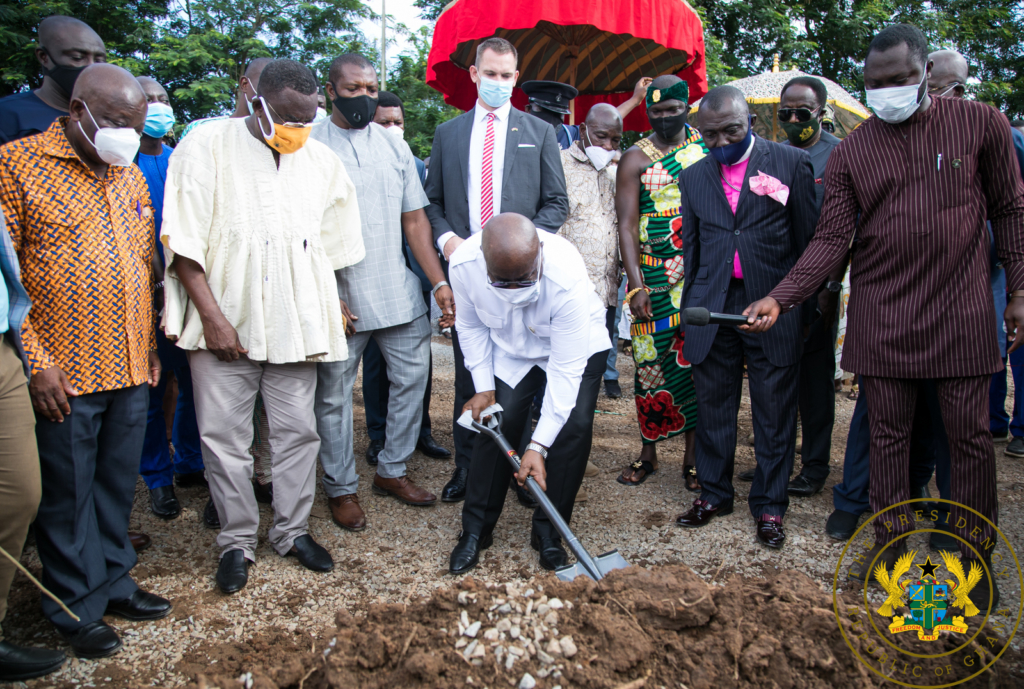 Akufo-Addo cuts sod for €70m Eastern Regional Hospital