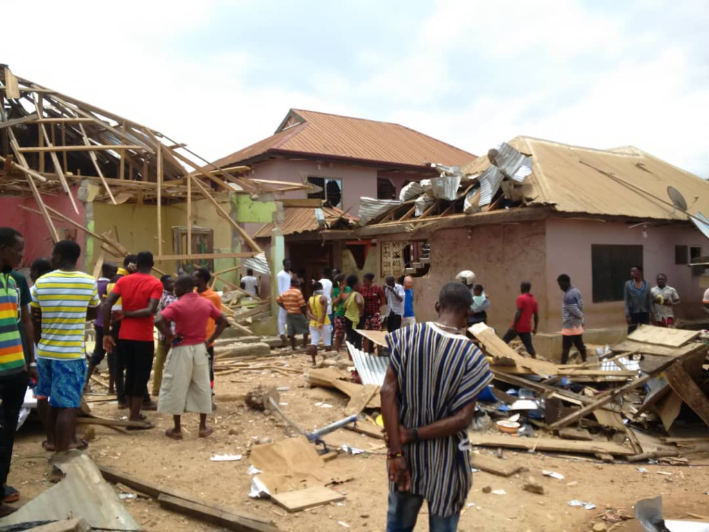 Gas explosion kills 2, injures 5 in Central Region