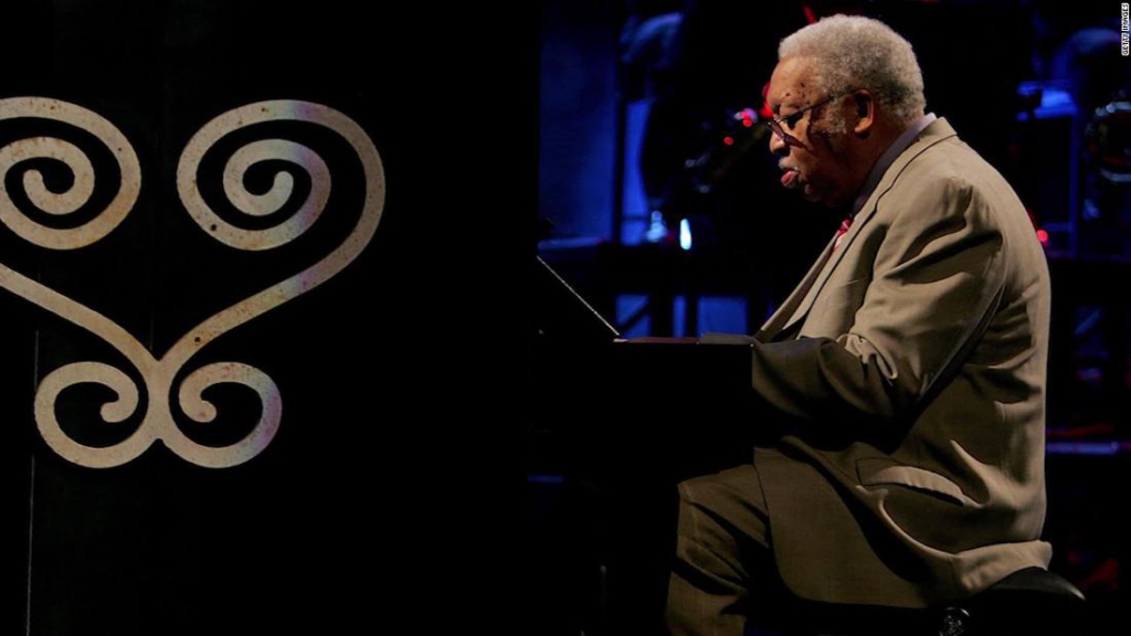 Tributes to the entertainers and artists who died from coronavirus