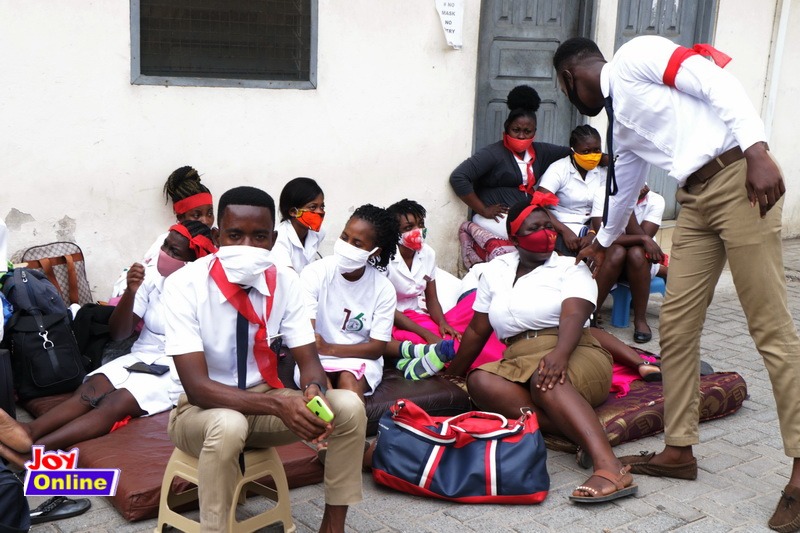 School of Hygiene students picket Sanitation Ministry over unpaid arrears