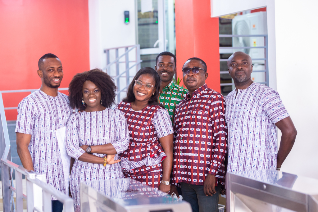 Photos: Multimedia unveils 25th anniversary cloth