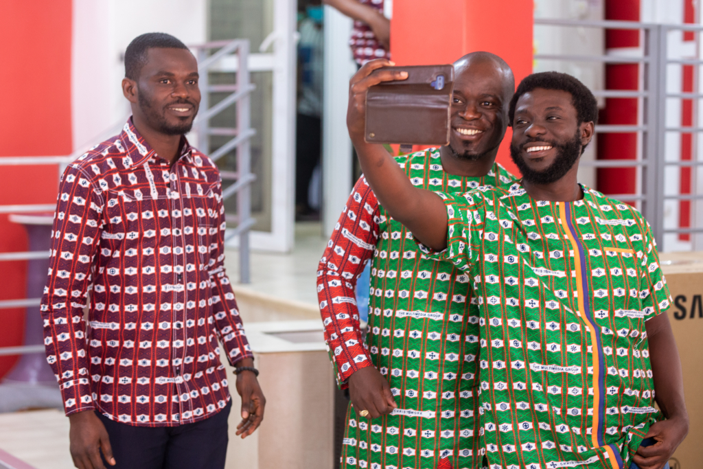 Photos: Multimedia unveils 25th anniversary cloth