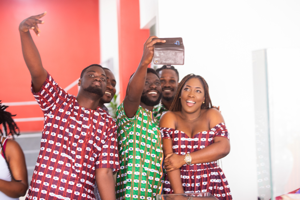 Photos: Multimedia unveils 25th anniversary cloth