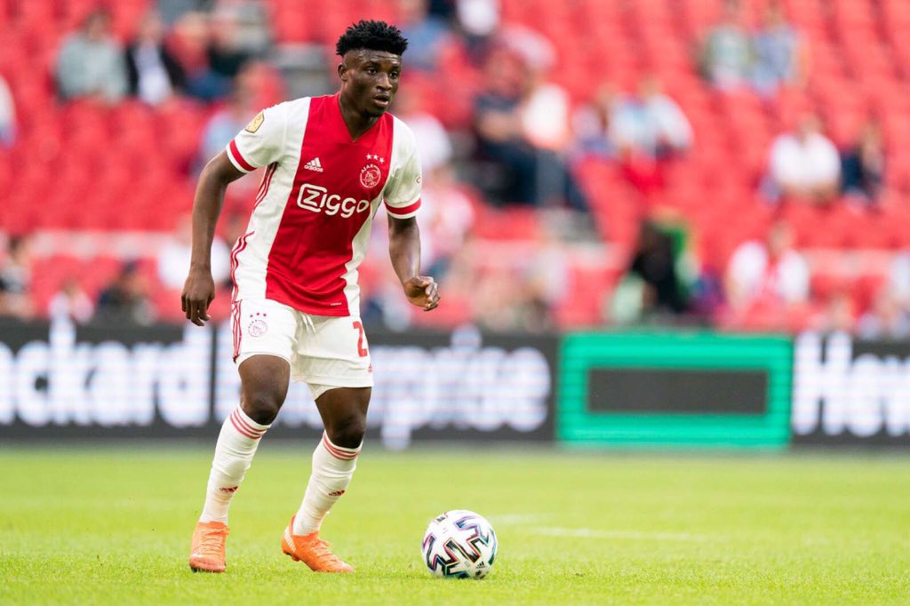 Mohammed Kudus wins man of the match award in Ajax win