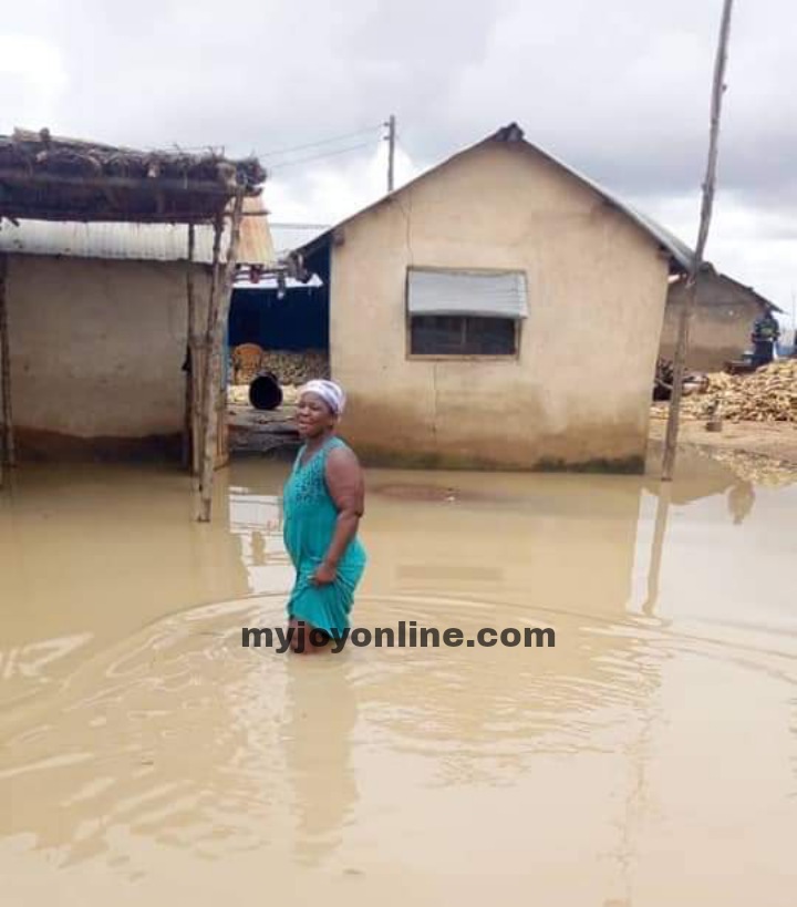 Kumbugu flood victims battle snake invasion