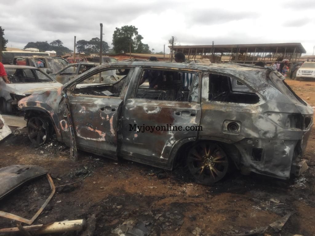 WhatsApp Image 2020 09 09 at 21939 PM 2 JUST IN: Fire Destroys Over 12 Luxury Vehicle in Ashanti Region -SEE PHOTOS