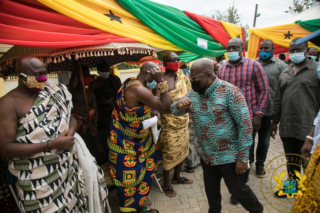 Akufo-Addo commissions Bechem Business Resource Centre