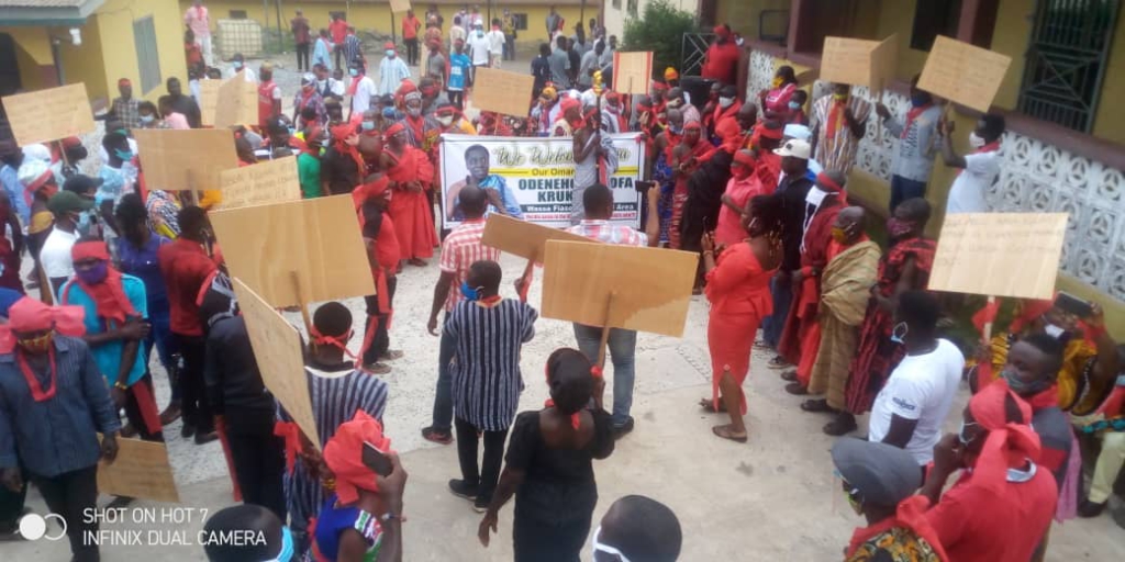 Reinstate Odeneho Akrofa Krukoko II as Paramount Chief of Wassa Fiase - Residents, chiefs demand amidst demonstration