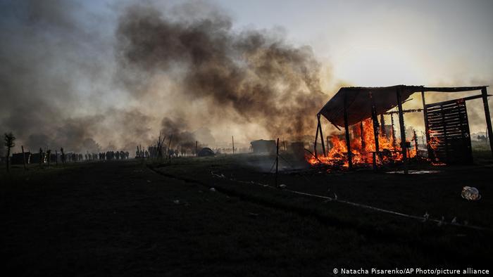 Argentina: Police and protesters clash over contested land