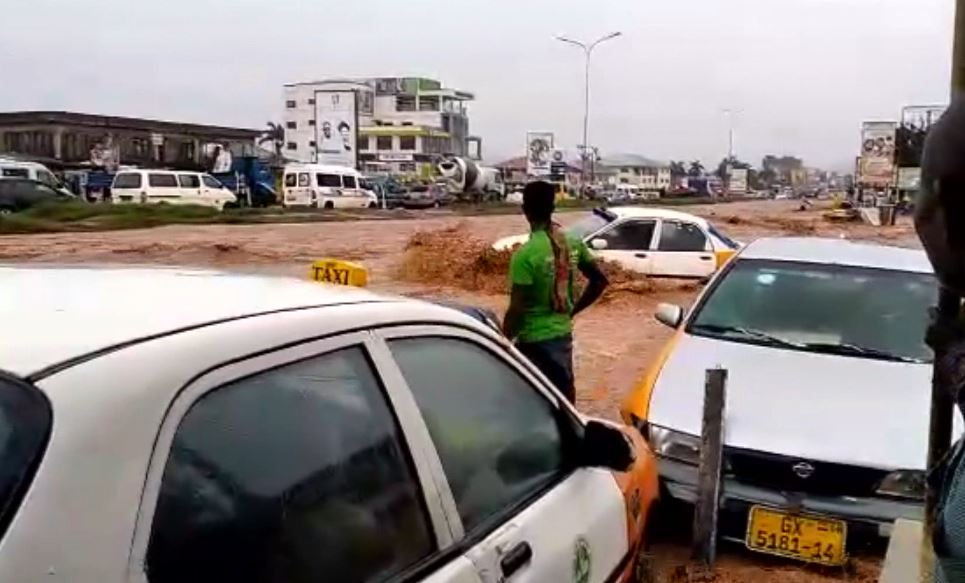Parts of Accra and Kasoa flooded after 3 hours of heavy rainfall