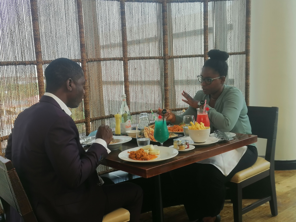 4 JoyFM listeners dine with Israel Laryea, Araba Koomson and Evans Mensah