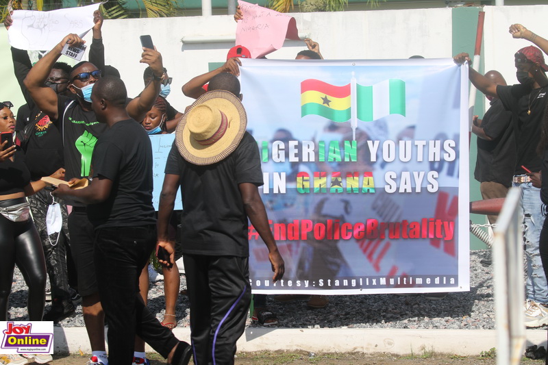 #EndSARS: Nigerians in Ghana join protests against SARS brutalities