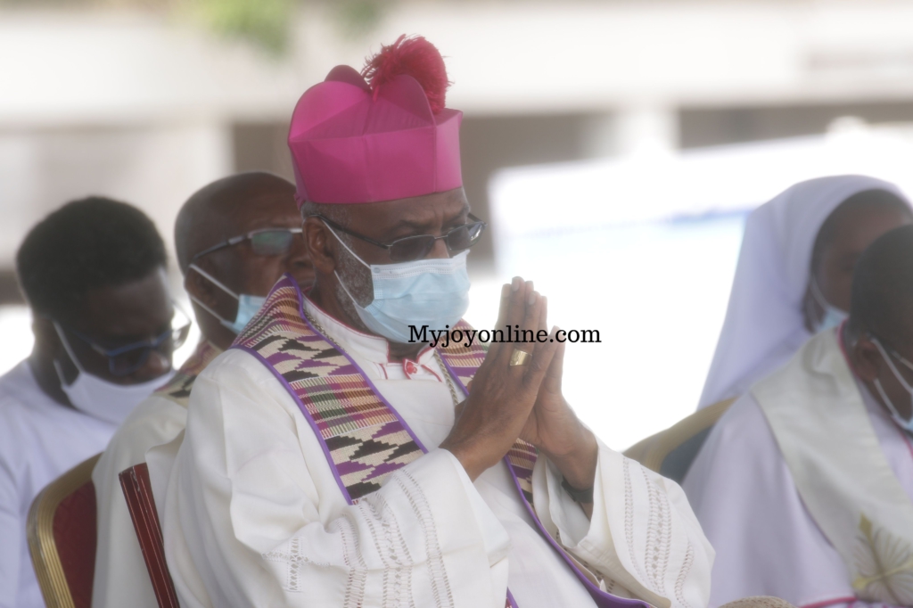 Photos from Rawlings’ mother's burial service at State House