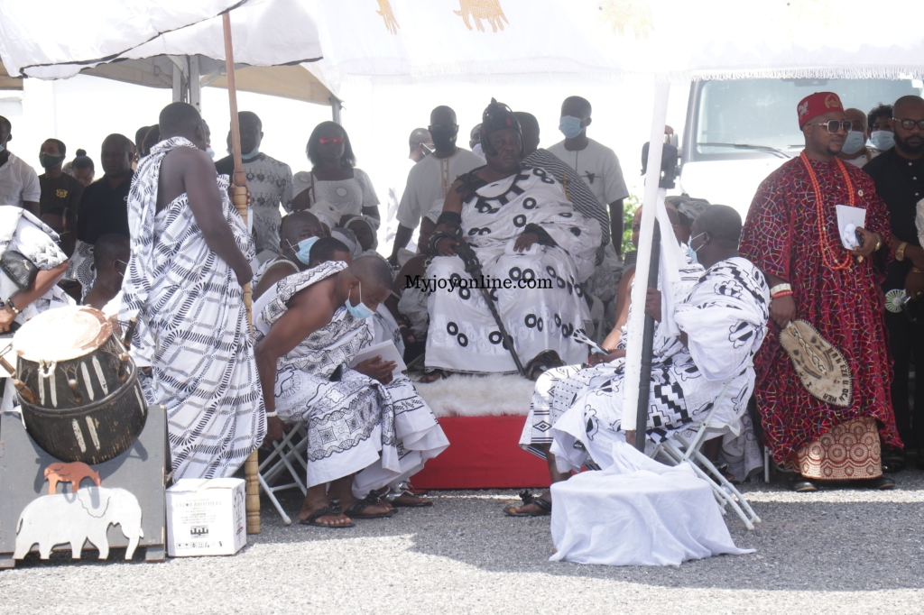 Photos from Rawlings’ mother's burial service at State House