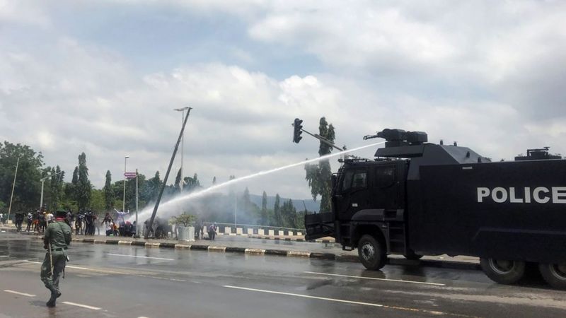 End SARS: Nigerian army warning amid anti-police brutality protests