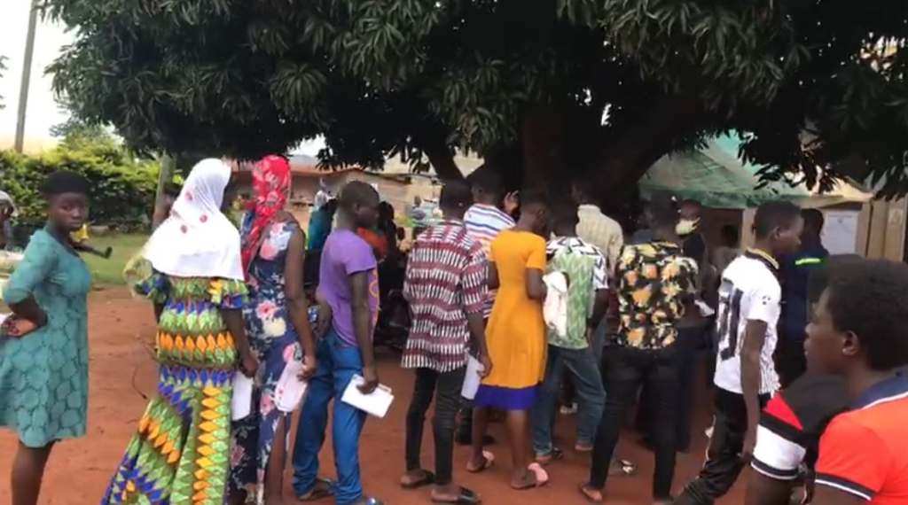 Techiman residents call on Electoral Commission to extend registration exercise