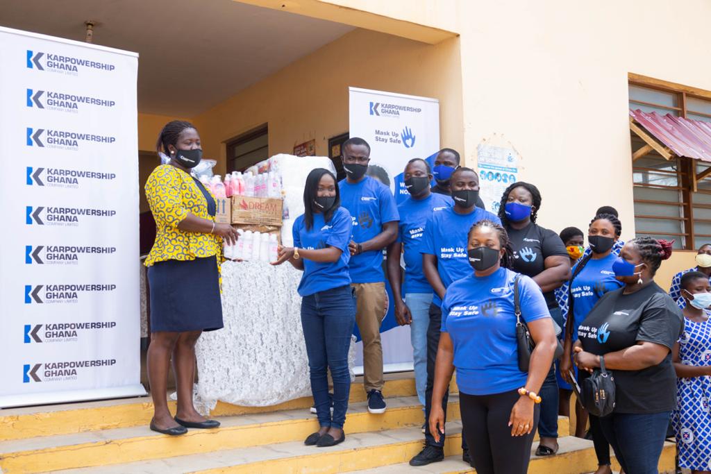 Karpowership Ghana donates PPEs to La Bawalshie presby school