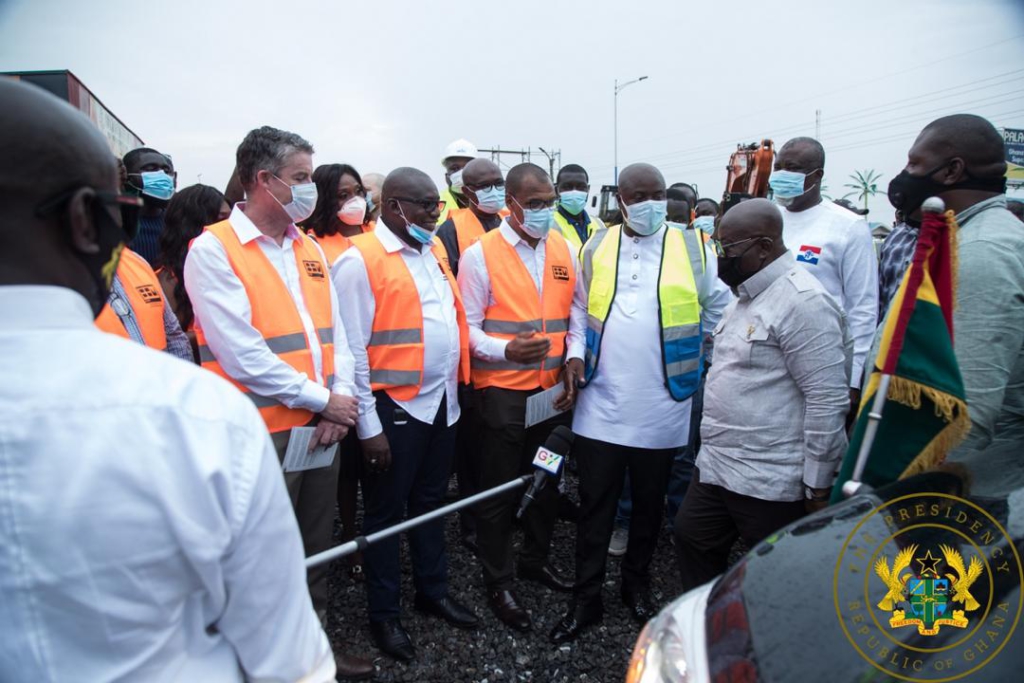 Akufo-Addo cuts sod for 17km phase one of Tema-Aflao road