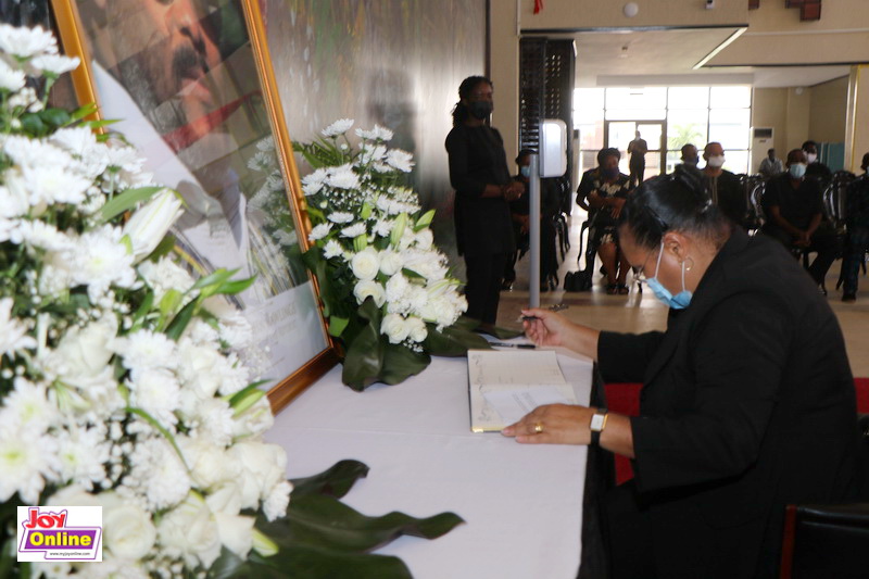 Photos: Diplomats, clergy sign Rawlings' book of condolence