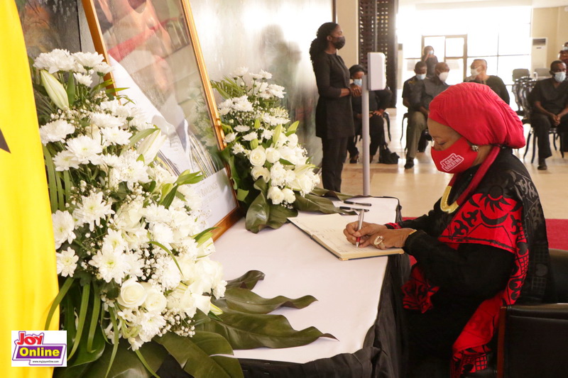 Photos: Diplomats, clergy sign Rawlings' book of condolence