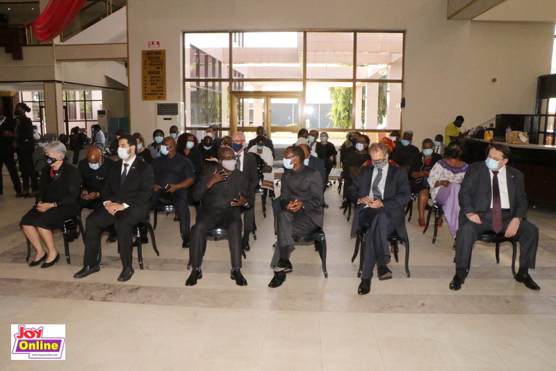 Photos: Diplomats, clergy sign Rawlings' book of condolence