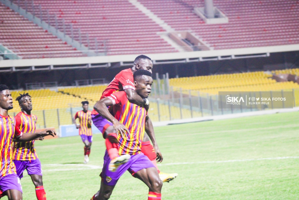 In pictures: Hearts 2-2 AshGold