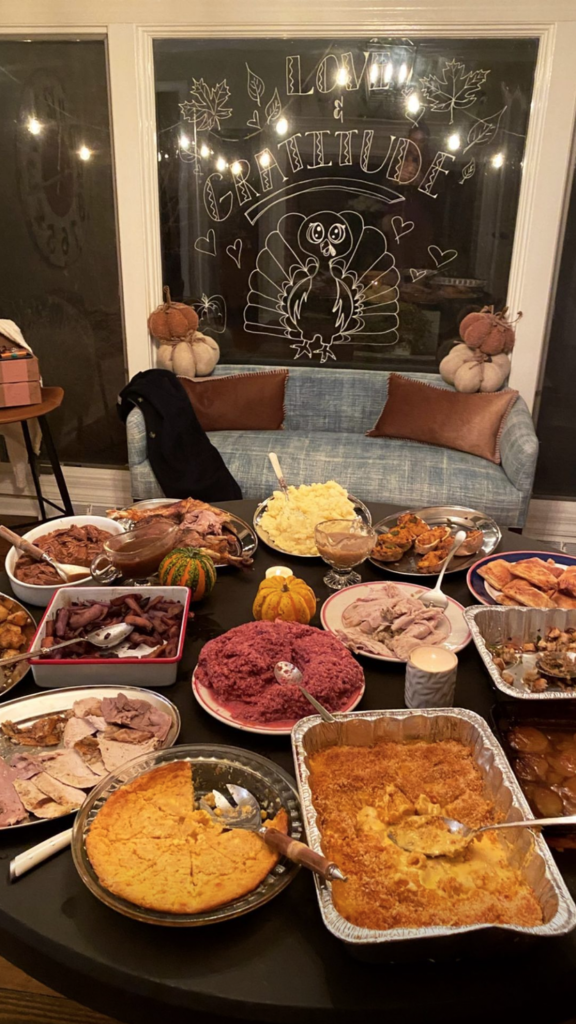 Gigi Hadid hosted a genetically blessed family thanksgiving